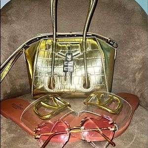 Valentino Clear slides